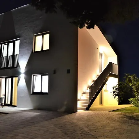House Dodik In Tar Penzion