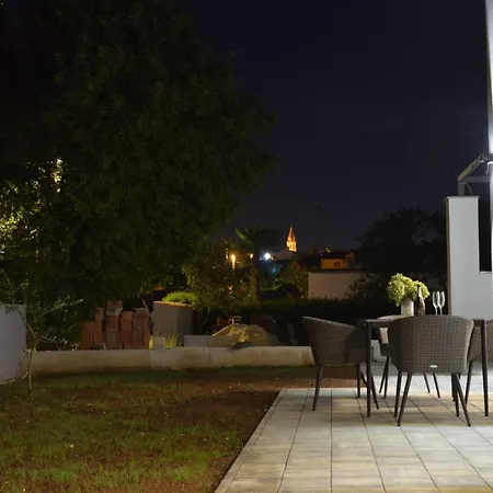 House Dodik In Tar Penzion Tar-Vabriga